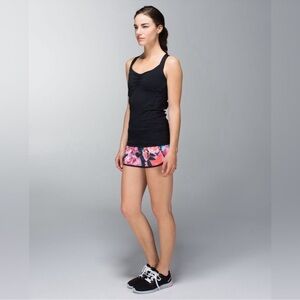 Lululemon Run Speed Shorts Secret Garden 4-way Stretch Size 2 Running Yoga Rare